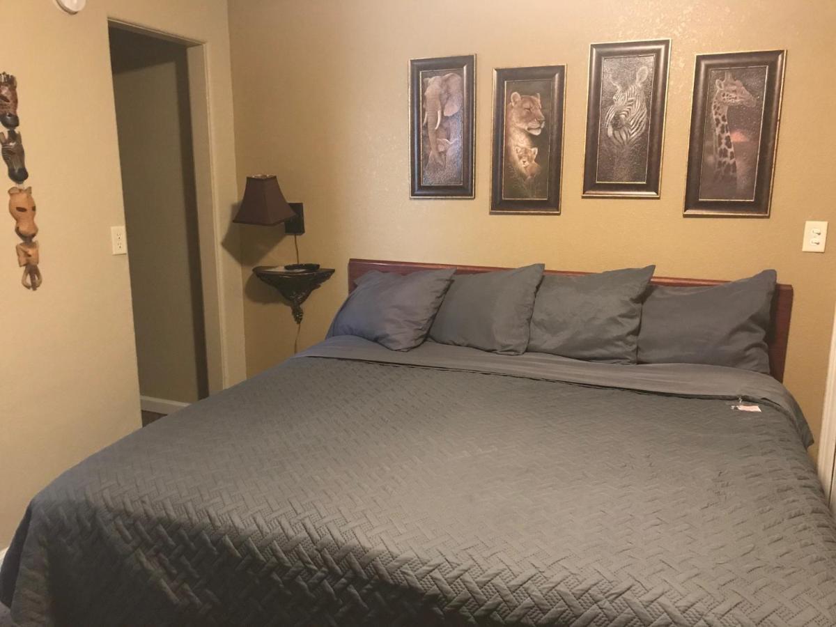 Highland Court Motel 페어몬트 외부 사진