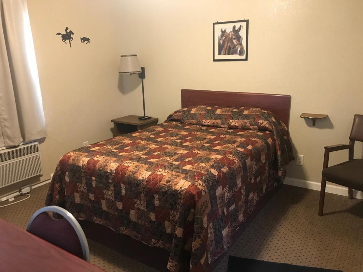 Highland Court Motel 페어몬트 외부 사진